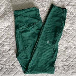 Base Pace High-Rise Ribbed Tight 25”